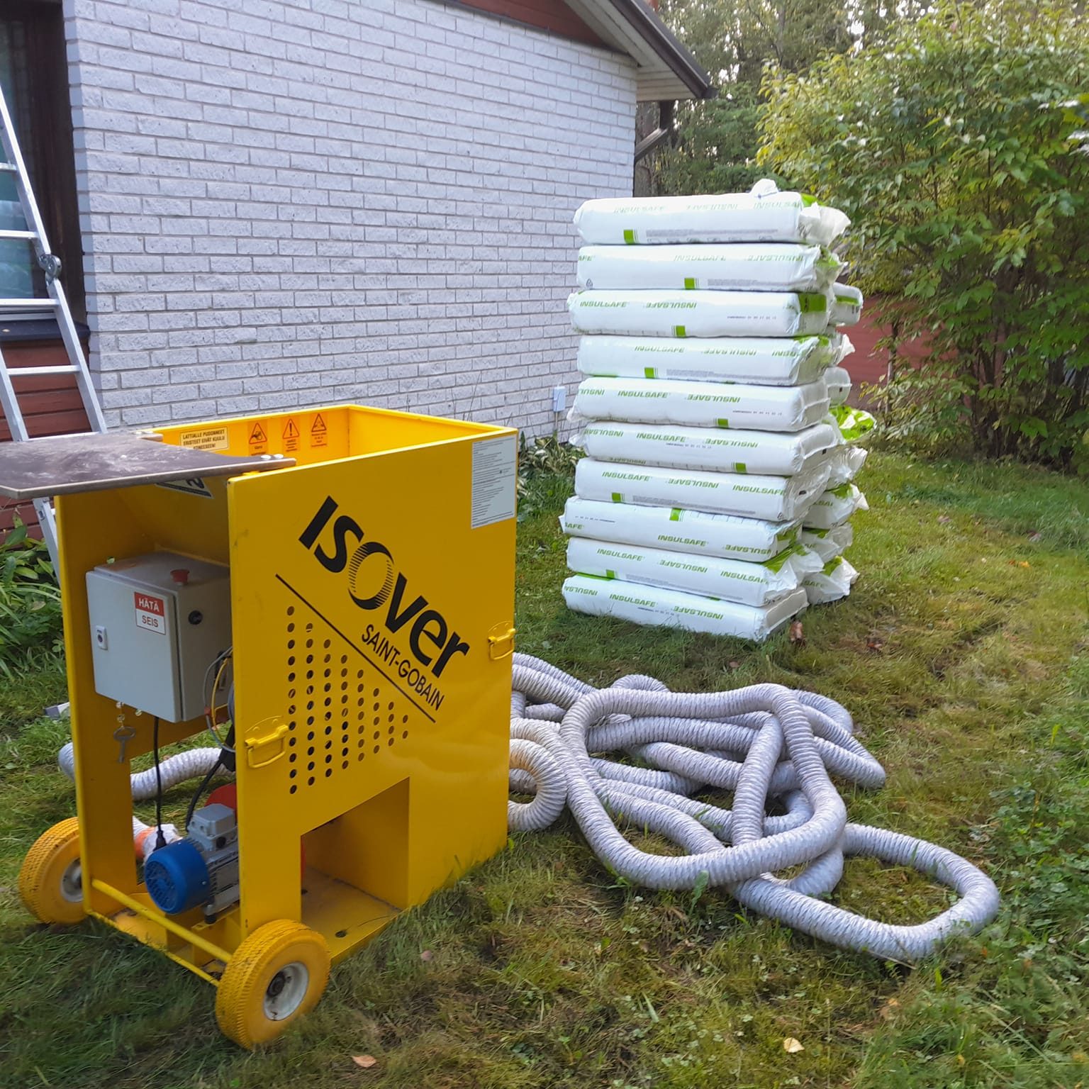 Yläpohjan lisäeristys